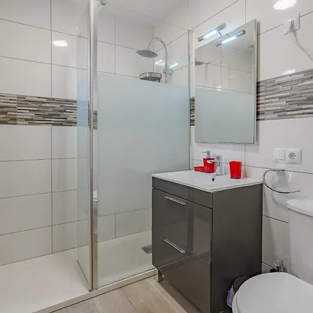 Lovely 1 Bed In K101 Apartment Costa Adeje (Tenerife)